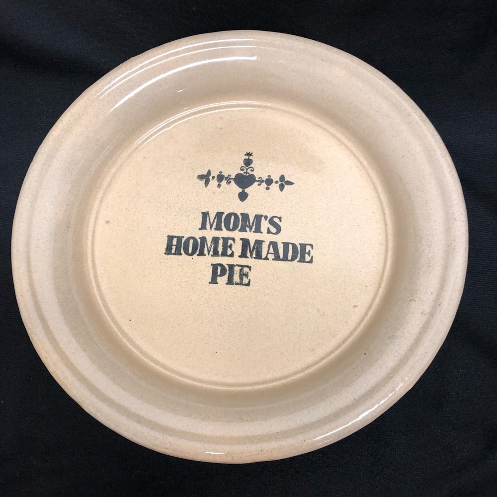 Molina pottery pie plate